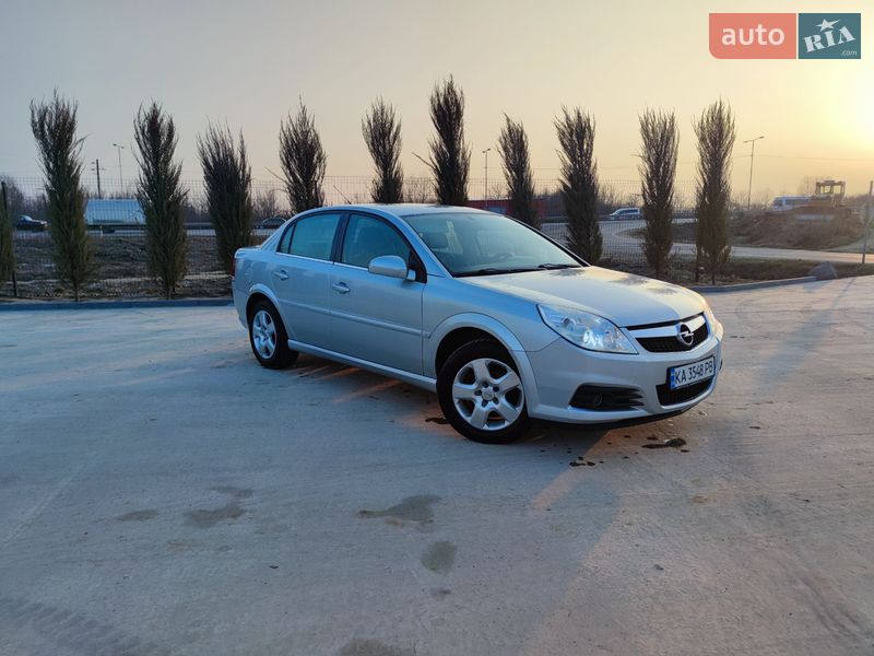 Седан Opel Vectra 2008 в Ужгороде