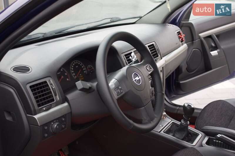 Универсал Opel Vectra 2008 в Мостиске