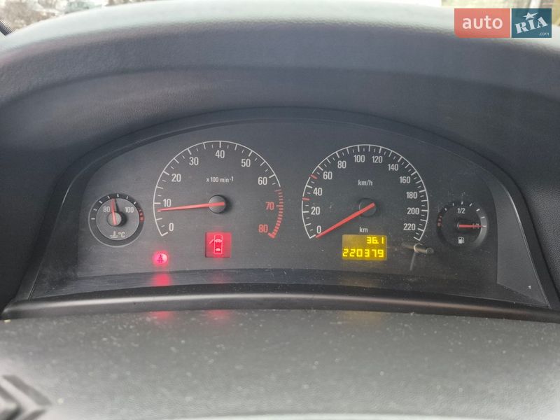 Седан Opel Vectra 2002 в Кременчуге