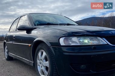 Седан Opel Vectra 2002 в Калуше