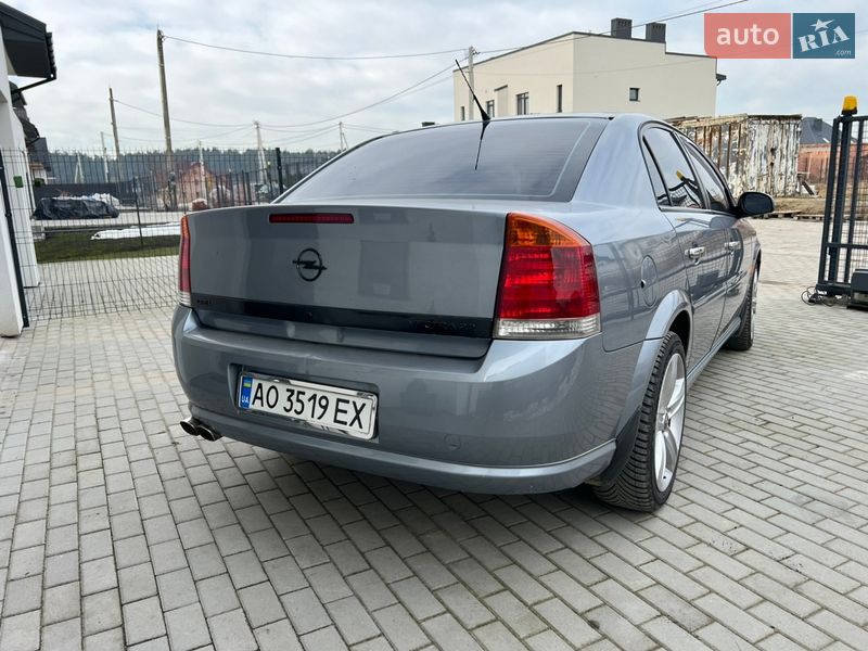Седан Opel Vectra 2006 в Львове