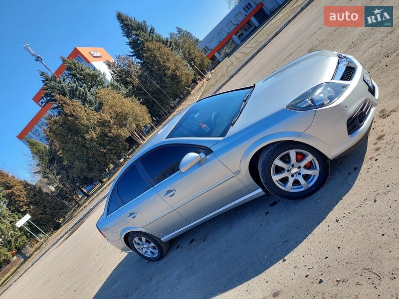 Лифтбек Opel Vectra 2008 в Дрогобыче