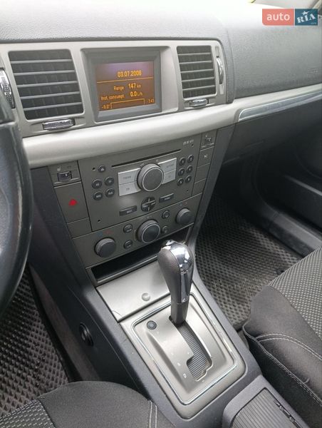 Седан Opel Vectra 2006 в Кагарлыке