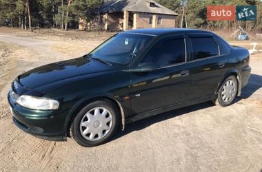 Седан Opel Vectra 2001 в Дубровице