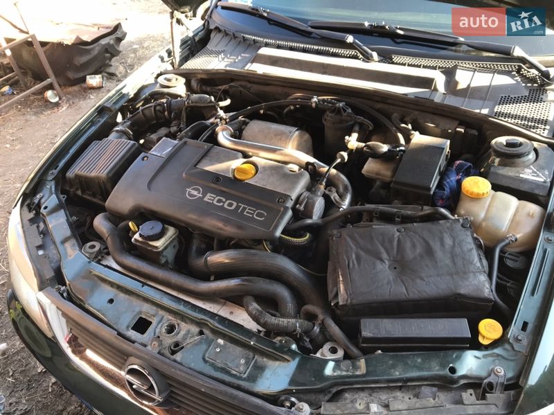 Седан Opel Vectra 2001 в Дубровице