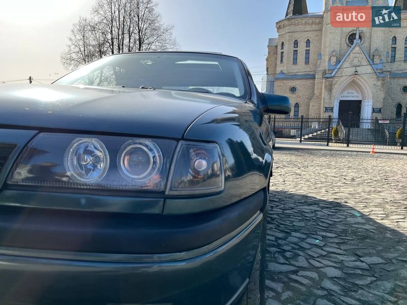 Седан Opel Vectra 1994 в Луцке