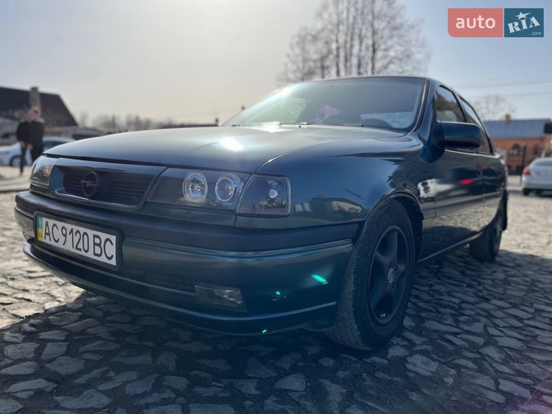 Седан Opel Vectra 1994 в Луцке