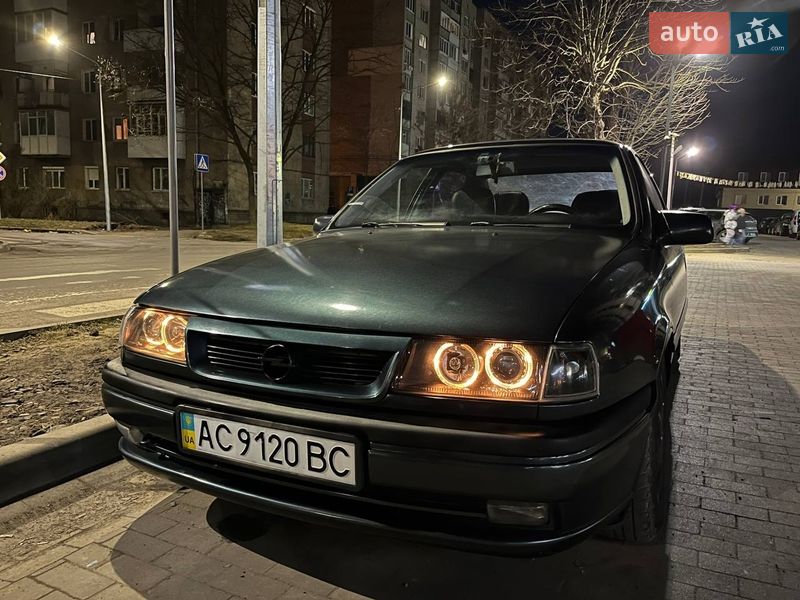 Седан Opel Vectra 1994 в Луцке