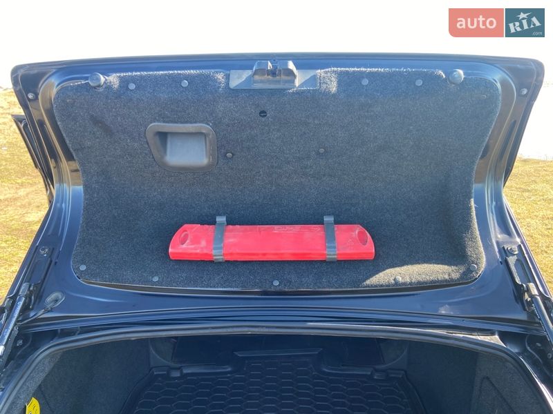 Седан Opel Vectra 2006 в Латовке