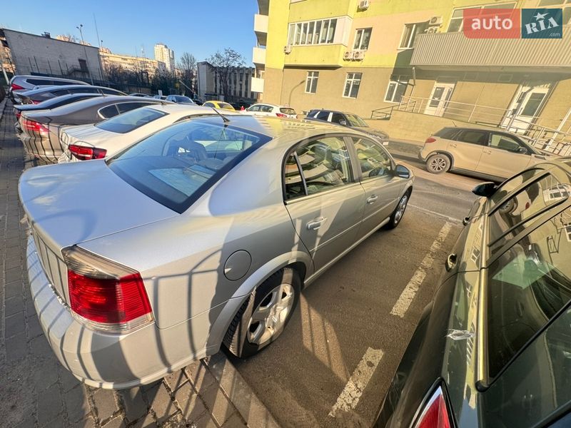 Седан Opel Vectra 2008 в Киеве