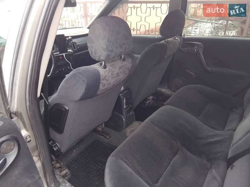 Седан Opel Vectra 1998 в Первомайске