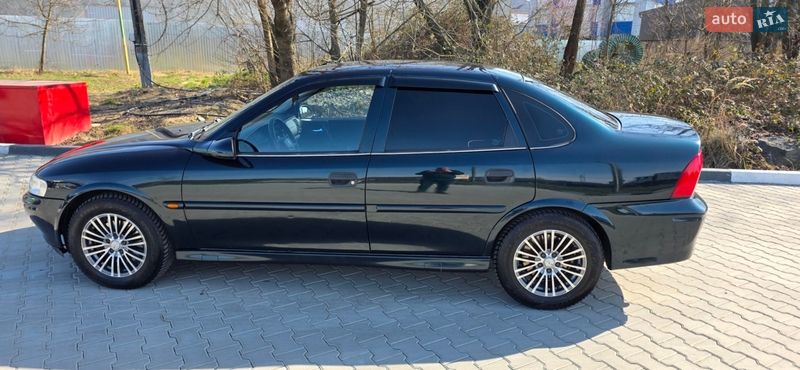 Седан Opel Vectra 2001 в Ужгороде
