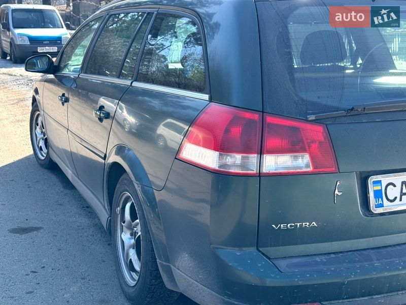 Универсал Opel Vectra 2004 в Ворзеле