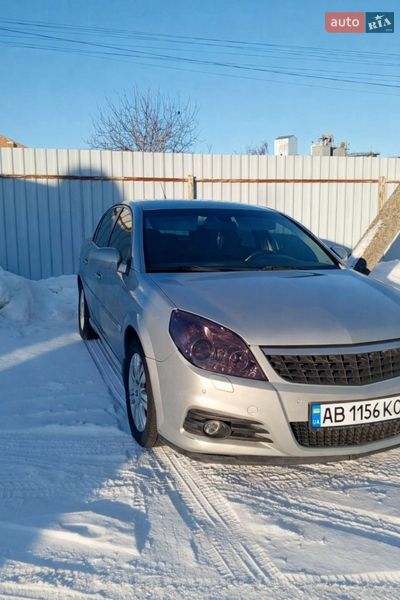 Седан Opel Vectra 2006 в Казатине