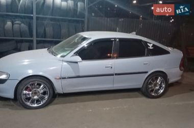 Ліфтбек Opel Vectra 1998 в Києві