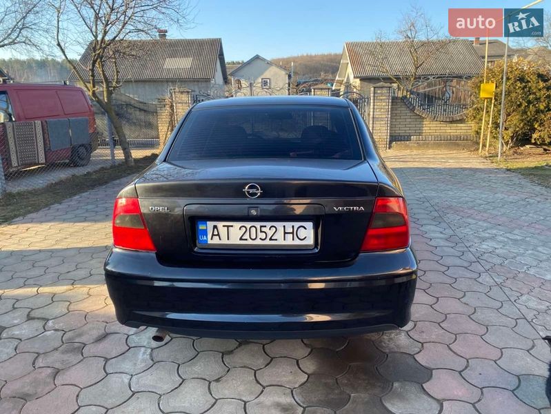 Седан Opel Vectra 2001 в Калуше
