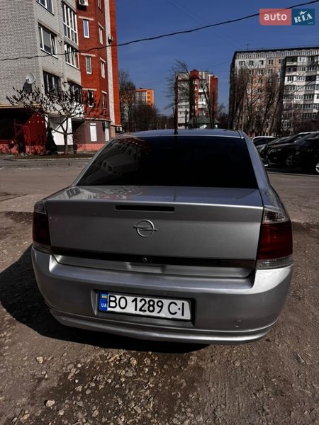Седан Opel Vectra 2004 в Тернополе