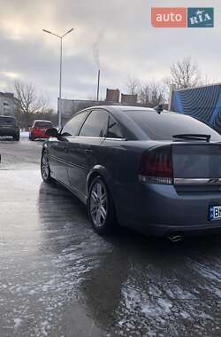 Лифтбек Opel Vectra 2004 в Ромнах