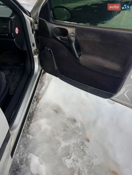 Универсал Opel Vectra 1998 в Шишаки