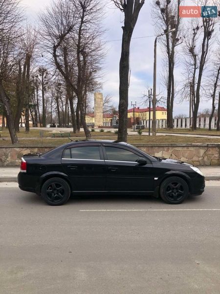Седан Opel Vectra 2008 в Ровно