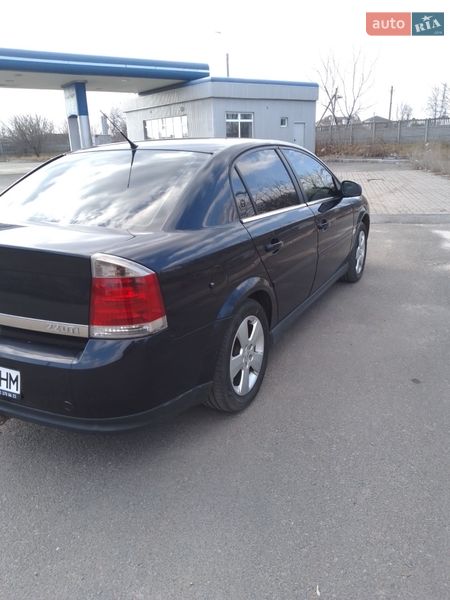Седан Opel Vectra 2004 в Бердичеві