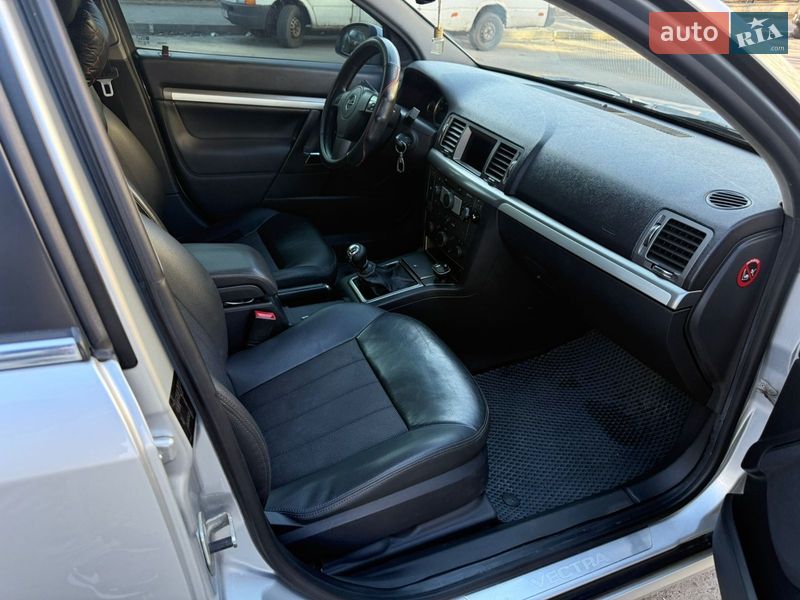 Седан Opel Vectra 2008 в Киеве