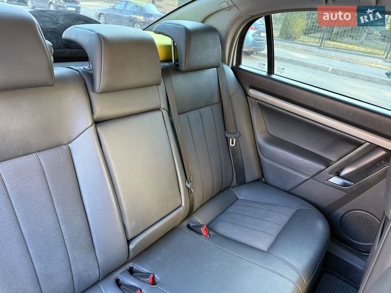 Седан Opel Vectra 2008 в Киеве