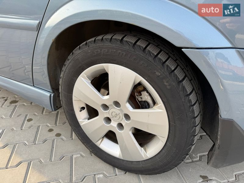 Седан Opel Vectra 2003 в Кропивницком