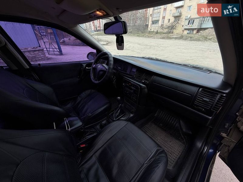 Седан Opel Vectra 1999 в Тернополі