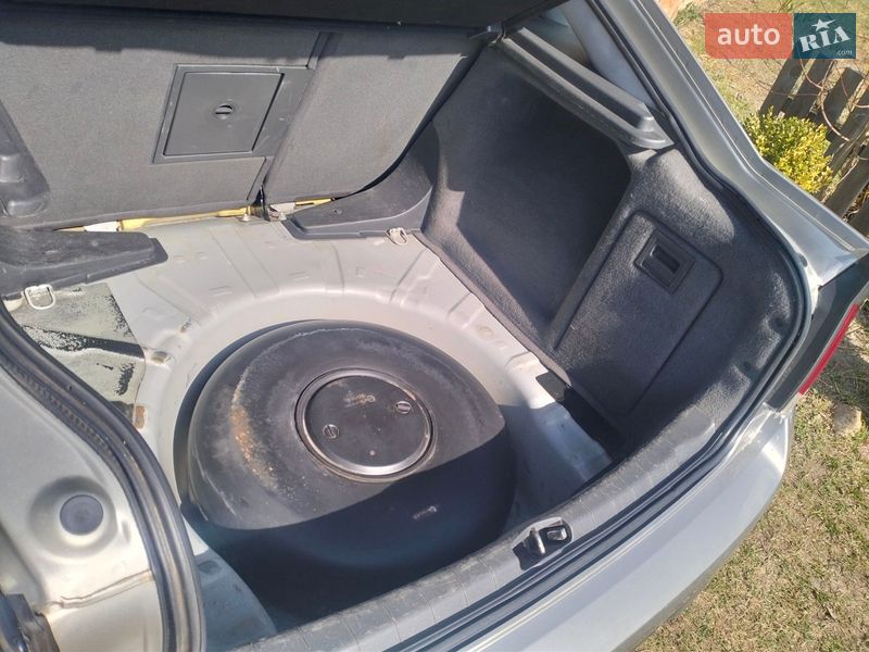 Лифтбек Opel Vectra 2003 в Киеве