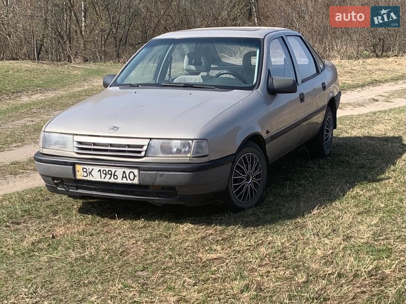 Седан Opel Vectra 1990 в Ковеле фото 2 Седан Opel Vectra 1990 в Ковеле