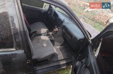 Лифтбек Opel Vectra 1990 в Погребище