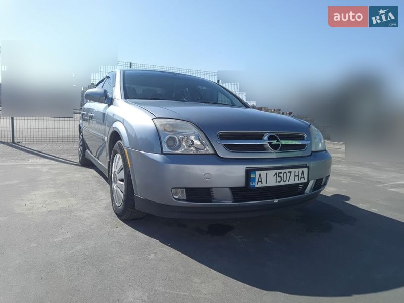 Седан Opel Vectra 2004 в Киеве