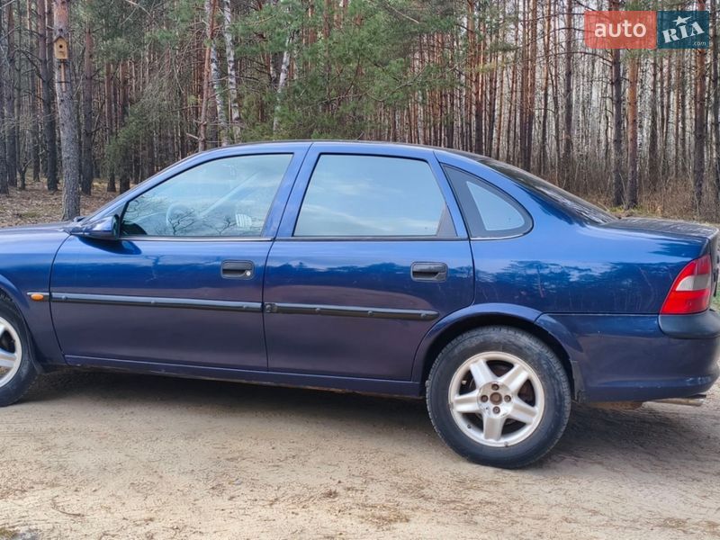 Седан Opel Vectra 1998 в Березному фото 5 Седан Opel Vectra 1998 в Березному