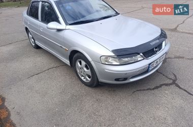 Седан Opel Vectra 2000 в Южноукраїнську