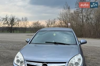 Седан Opel Vectra 2008 в Звенигородці