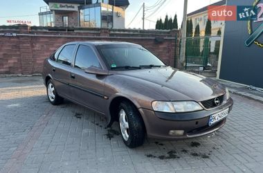 Ліфтбек Opel Vectra 1998 в Рівному
