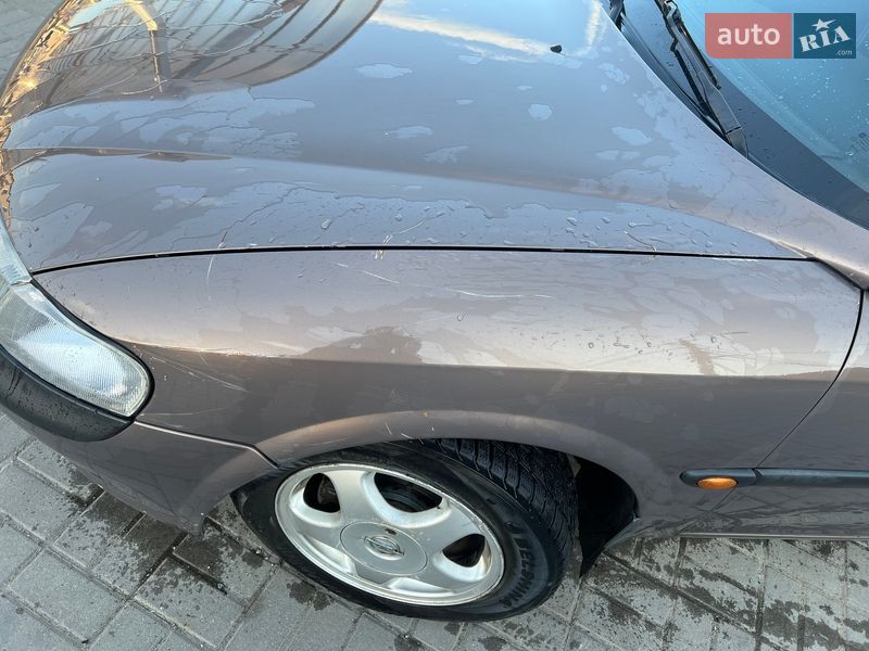 Лифтбек Opel Vectra 1998 в Ровно