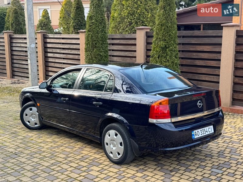Седан Opel Vectra 2005 в Одесі