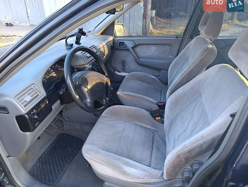 Седан Opel Vectra 1995 в Золочеві