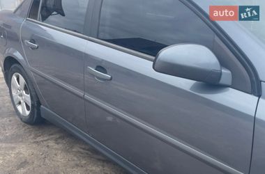 Седан Opel Vectra 2004 в Жовкве