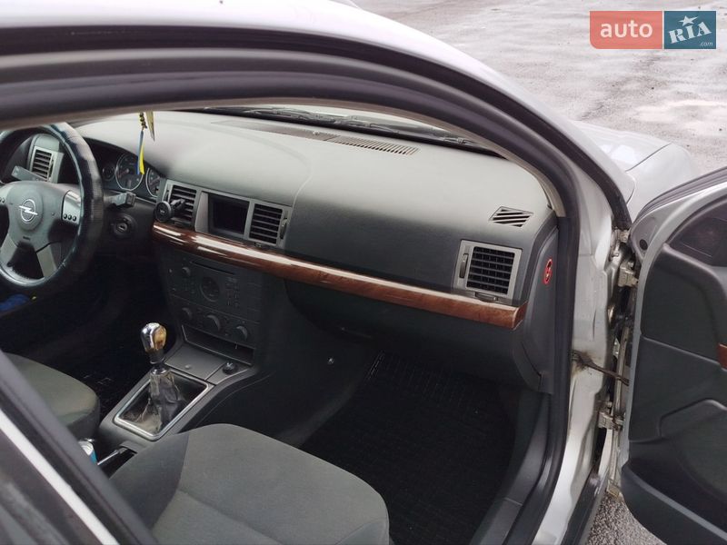 Універсал Opel Vectra 2004 в Харкові