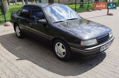 Седан Opel Vectra 1989 в Кривому Розі