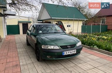 Седан Opel Vectra 1996 в Черкасах