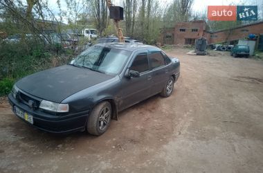 Седан Opel Vectra 1995 в Полтаве