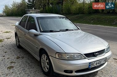 Седан Opel Vectra 1999 в Львові