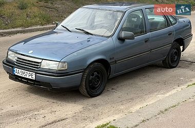 Седан Opel Vectra 1989 в Киеве