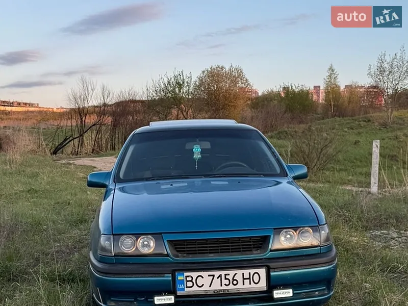 Opel Vectra 1993 VIN W0L000087P1131434 фото оголошення 2 з 56