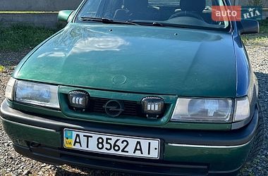 Седан Opel Vectra 1989 в Макарове
