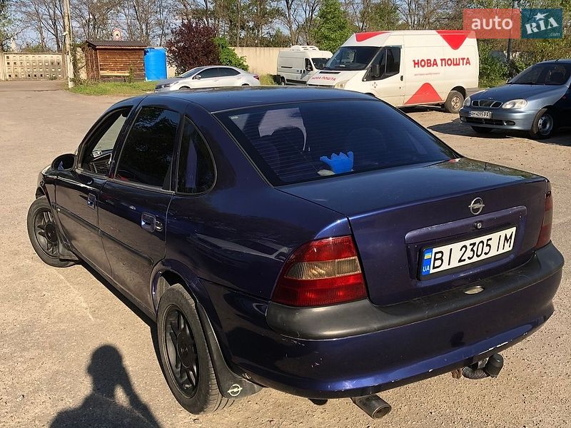 Седан Opel Vectra 1996 в Кременчуге